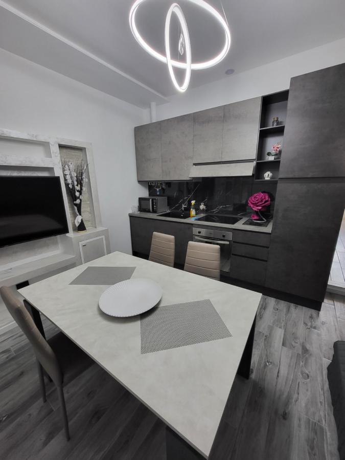 Апартаменты Residenza Giulia Брешия Экстерьер фото